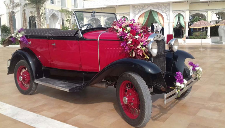 Vintage Car On Rent in Lucknow